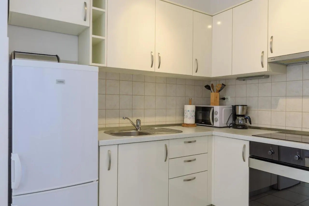Apartment Marijana Τρογκίρ 0*,